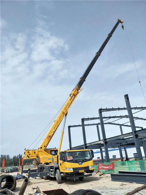 依安县超高层建筑钢结构吊装案例